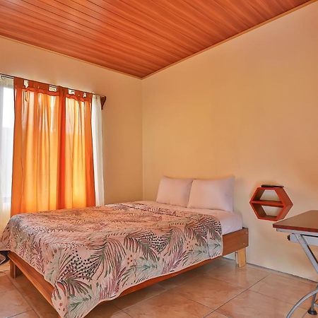 Chongo'S Place Familiar La Fortuna Dış mekan fotoğraf